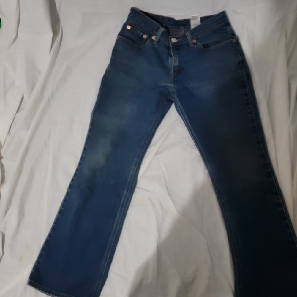 Women's Levi blue jeans